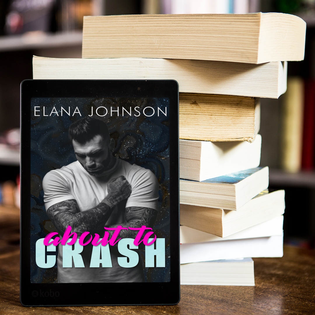 Book 3: About to Crash (Sentinels Motorcycle Club Romantic Suspense)