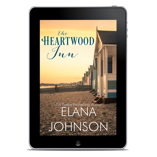 Book 2: The Heartwood Inn (Carter's Cove Beach Romance)