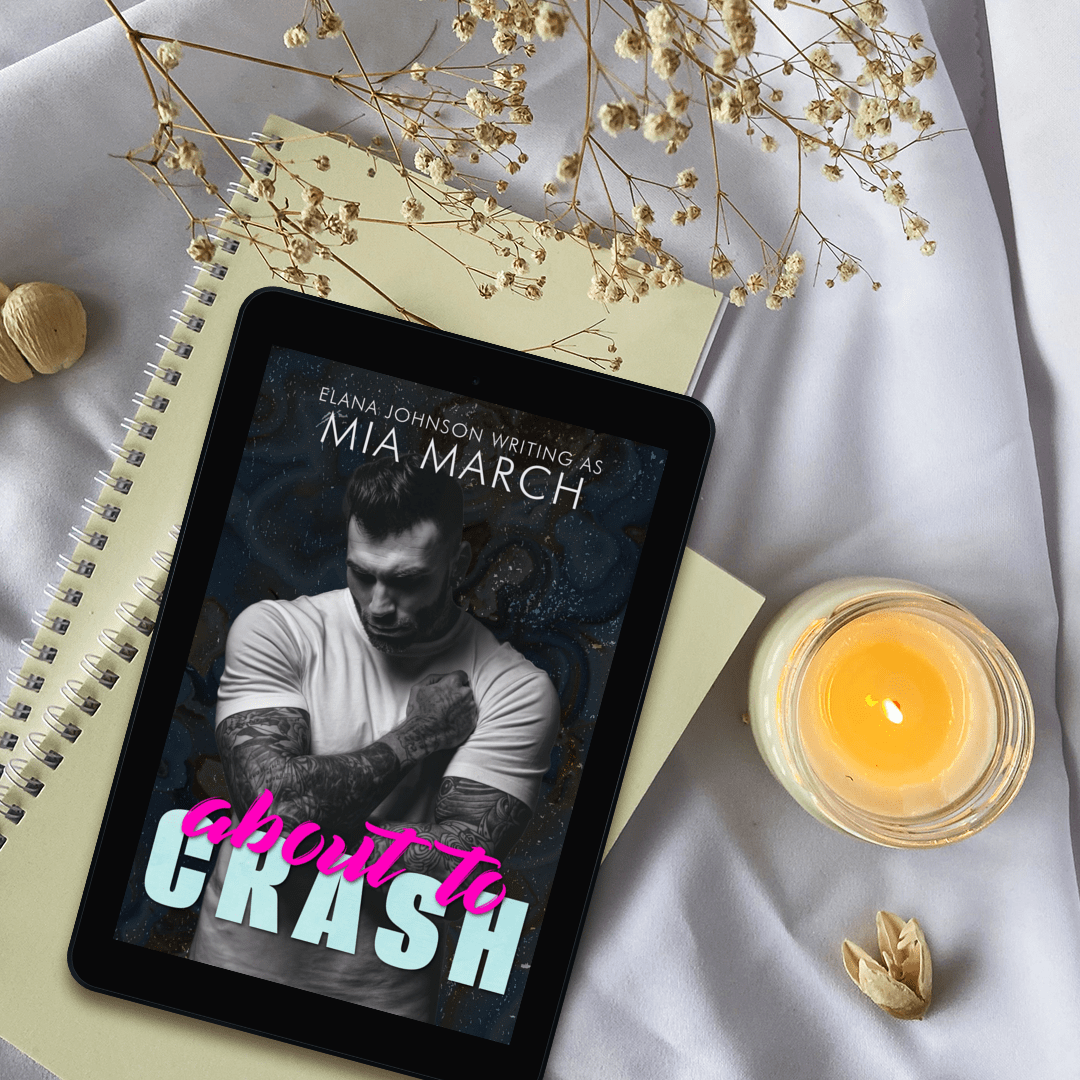Book 3: About to Crash (Sentinels Motorcycle Club Romantic Suspense)