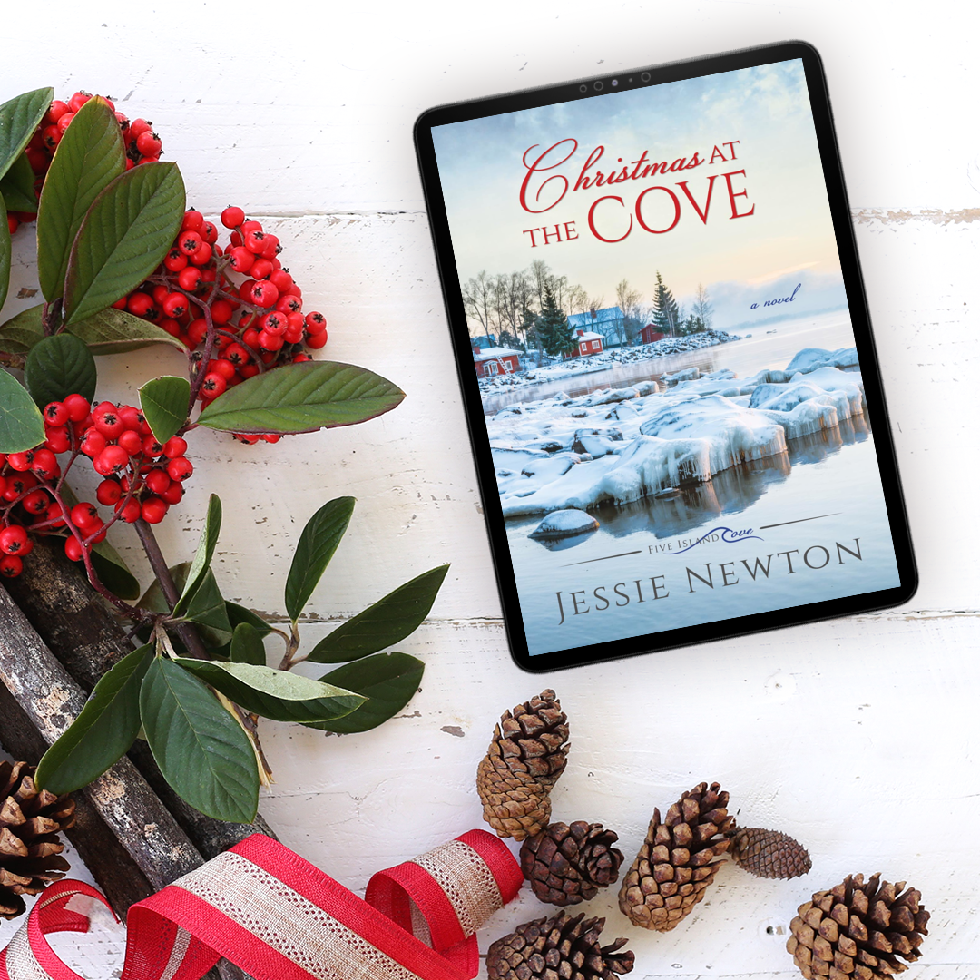 Book 4: Christmas at the Cove (Five Island Cove)