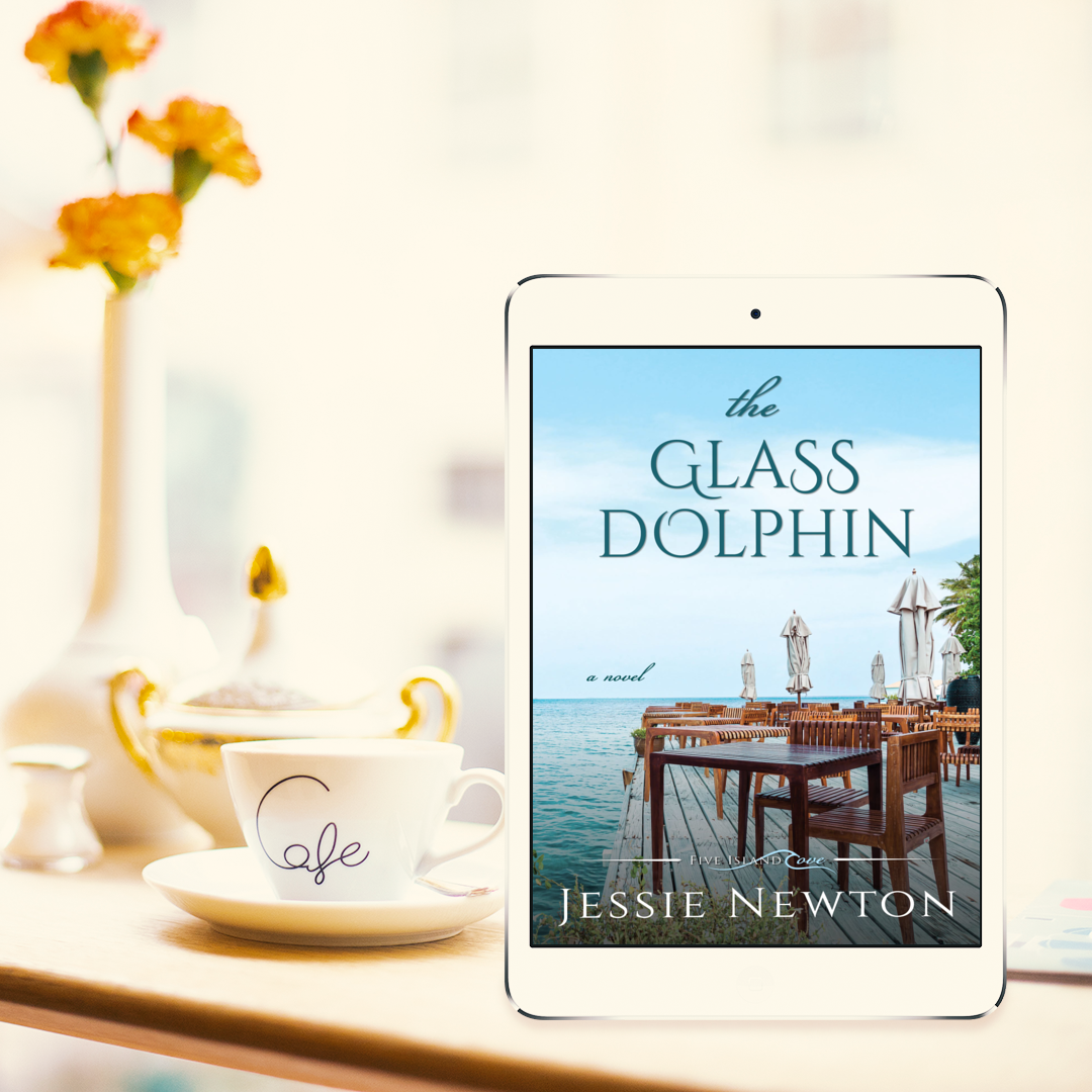 Book 9: The Glass Dolphin (Five Island Cove)