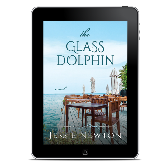 Book 9: The Glass Dolphin (Five Island Cove)